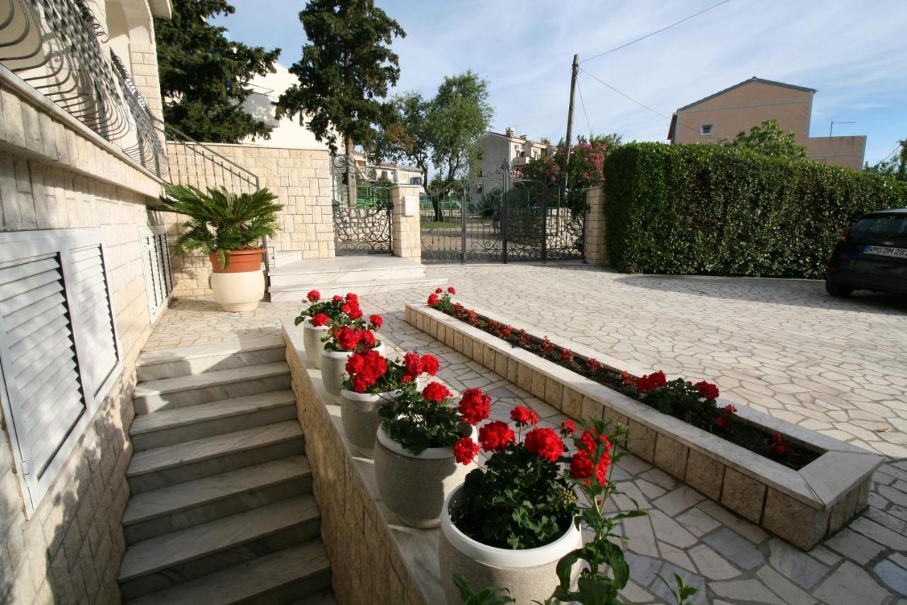 Apartments Lonzor I Selce Exterior photo