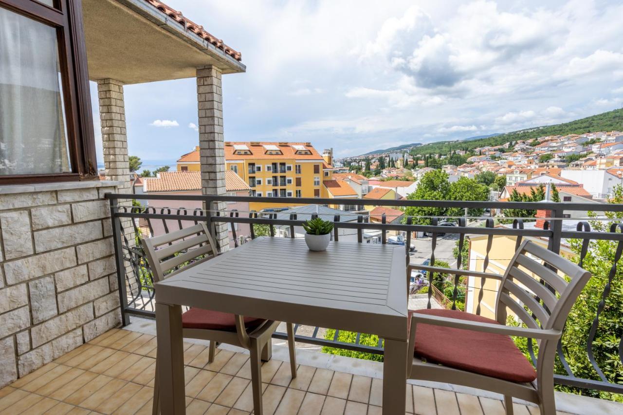 Apartments Lonzor I Selce Exterior photo