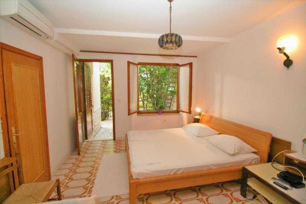 Apartments Lonzor I Selce Exterior photo