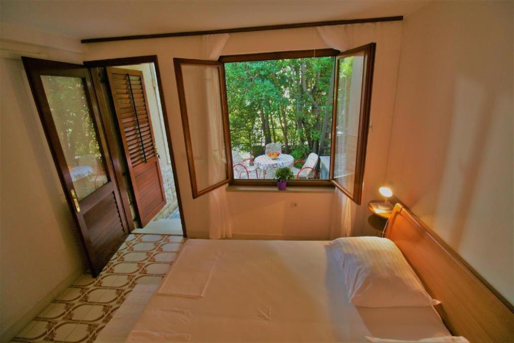 Apartments Lonzor I Selce Exterior photo